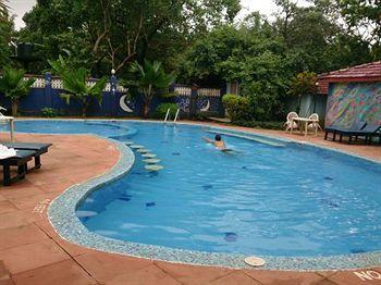 Retreat Anjuna Resort 2*