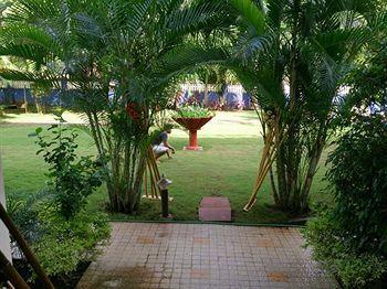 Retreat Anjuna Resort 2*