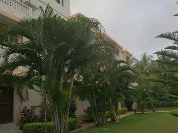 Retreat Anjuna Resort Hotel Anjuna
